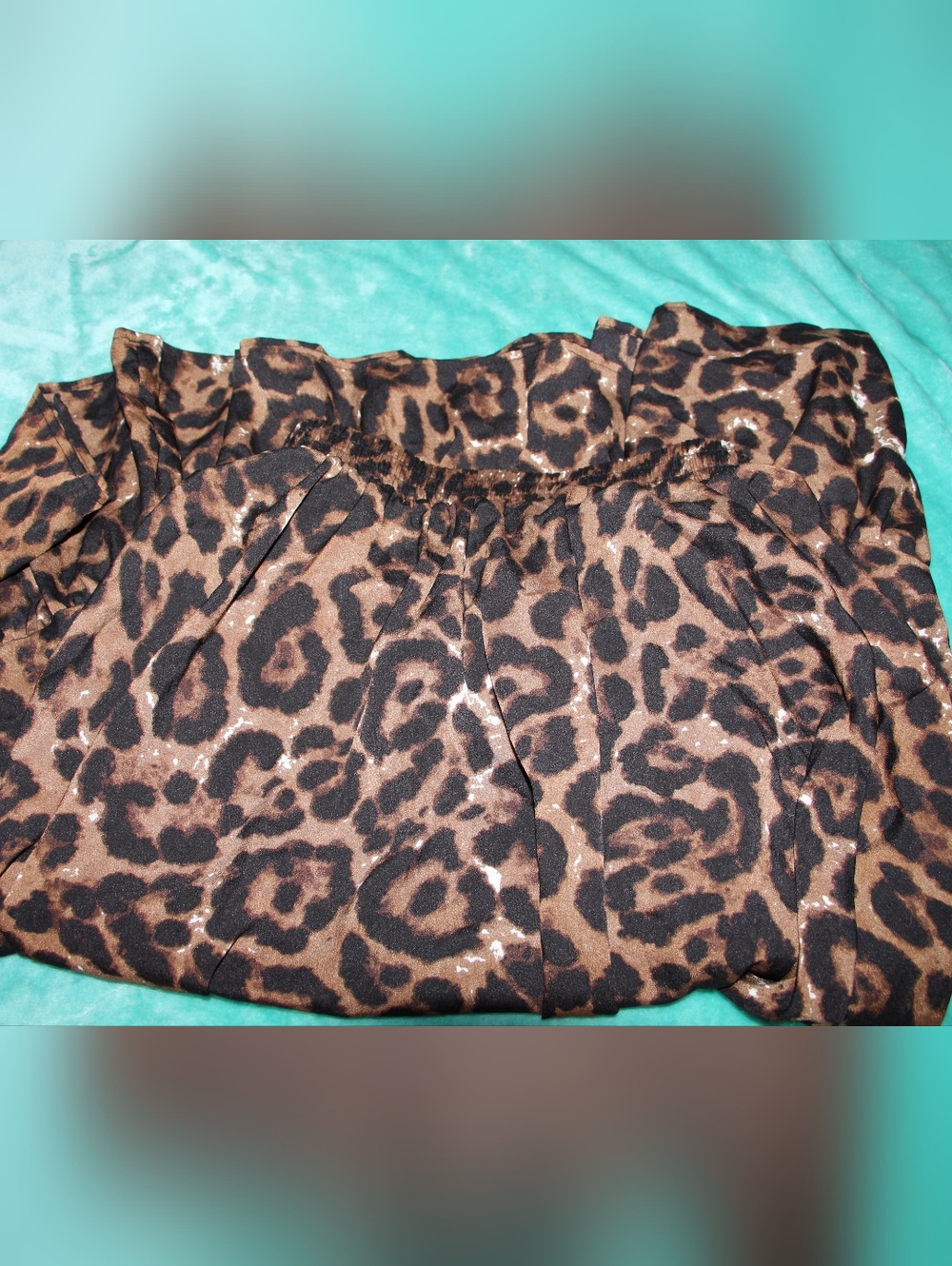 Women's Leopard Print Skirt - Picture 7 of 7